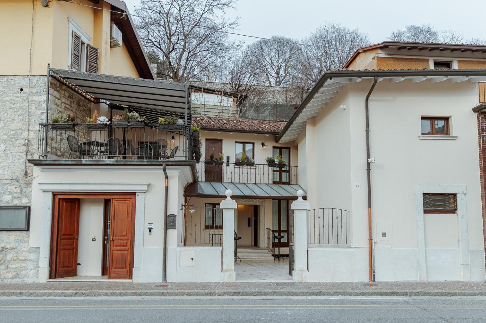 Hotel Alla Sosta Rezzato Exterior foto