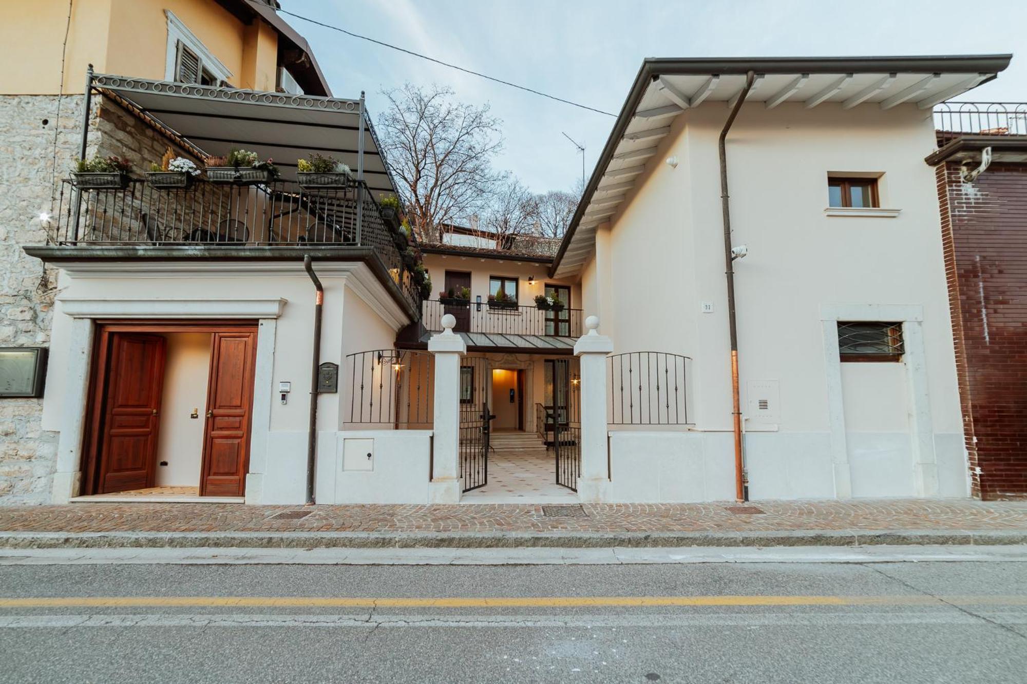 Hotel Alla Sosta Rezzato Exterior foto